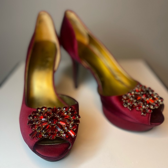 Nine West Formal Ruby Red Prom, Party, Wedding, Pinup Date Night High Heels - Picture 1 of 11